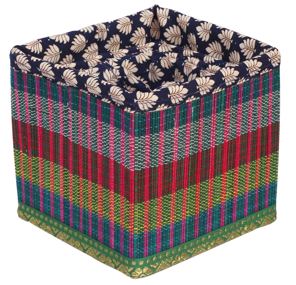 Source Set of 4 Nested Gift Pouches in Bulk - Wholesale Handmade Square Base Gift Potli Pouches from India