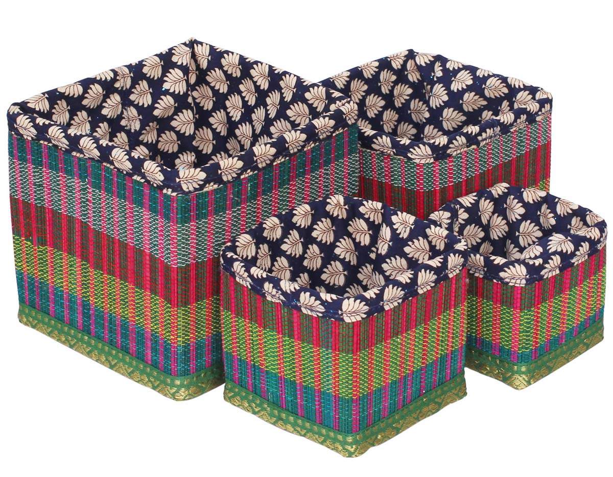 Source Set of 4 Nested Gift Pouches in Bulk - Wholesale Handmade Square Base Gift Potli Pouches from India