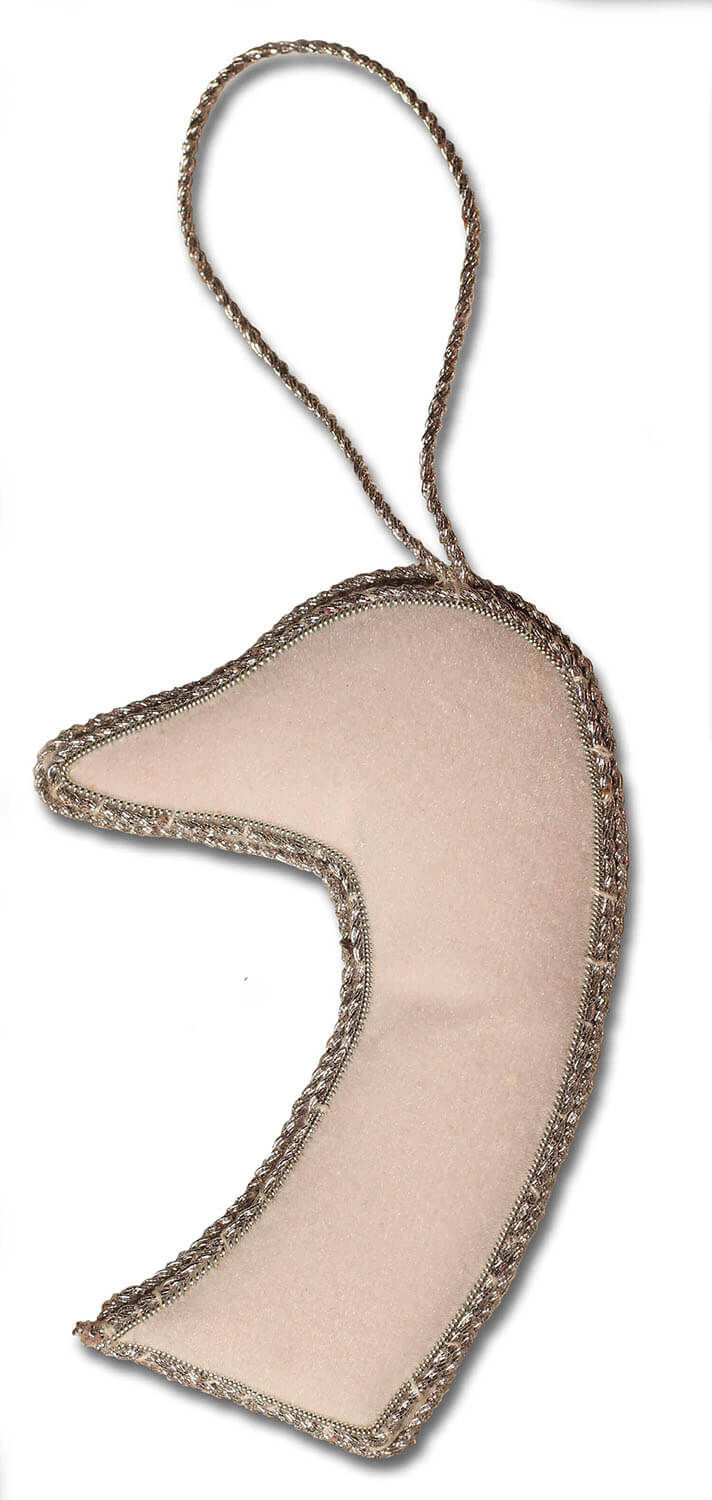 ArtistryBazaar 4"x3" Quacking Zari Thread Duck themed décor