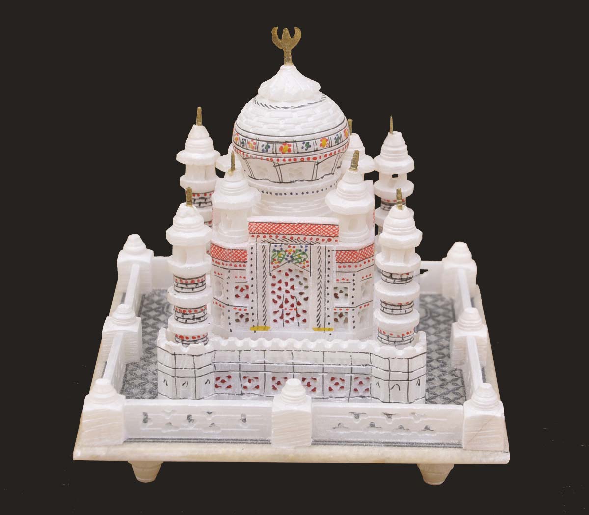  Epitome Of Love - Hand-carved Miniature of the Monument "Taj Mahal" In White Marble  - Buy in Bulk Wholesale