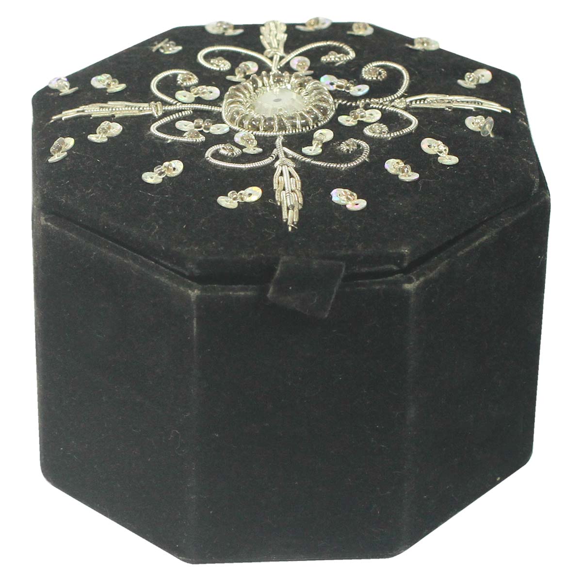 Jewelry Gift Boxes Wholesale – Black & Silver Box – Octagon-Shaped – Zari Work – Handmade in Fabric & Cardboard