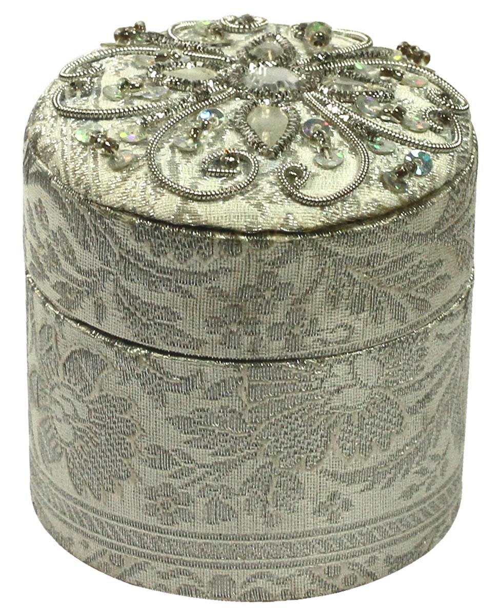 Jewelry Gift Boxes Bulk – Round Box – Silver Color – Zari Work – Handmade in Fabric & Cardboard
