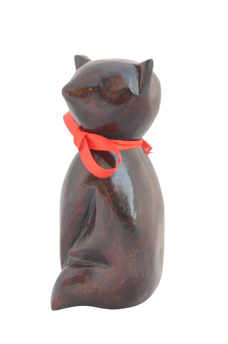 Bulk Wholesale Sitting Cat Sculpture – Hand-Crafted 5” Animal Figurine / Statue in Eucalyptus Wood– Cute Kitten with Red Ribbon from India