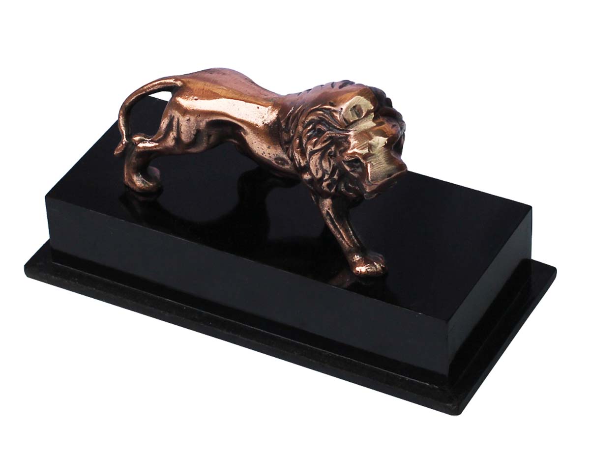 Bulk Wholesale Handmade 10” Copper Colored Figurine / Sculpture of Lion in Aluminum & Wood Base – Artistic Gifts / Home Décor from India