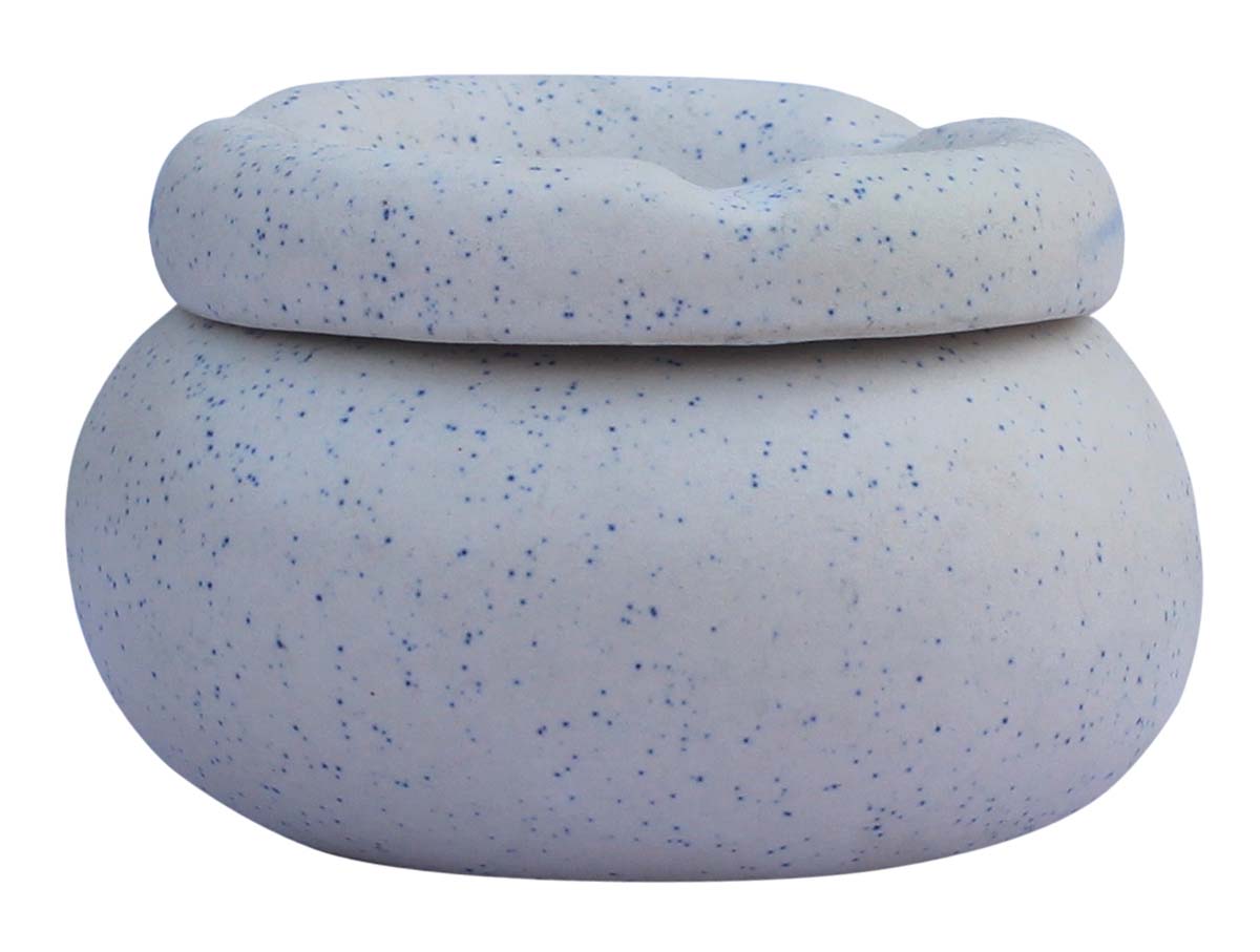 Bulk Wholesale Round Ceramic Ashtray with Lid – 3 Cigarette Slots – Hand-Painted White with Marble-Finish – Home Decor