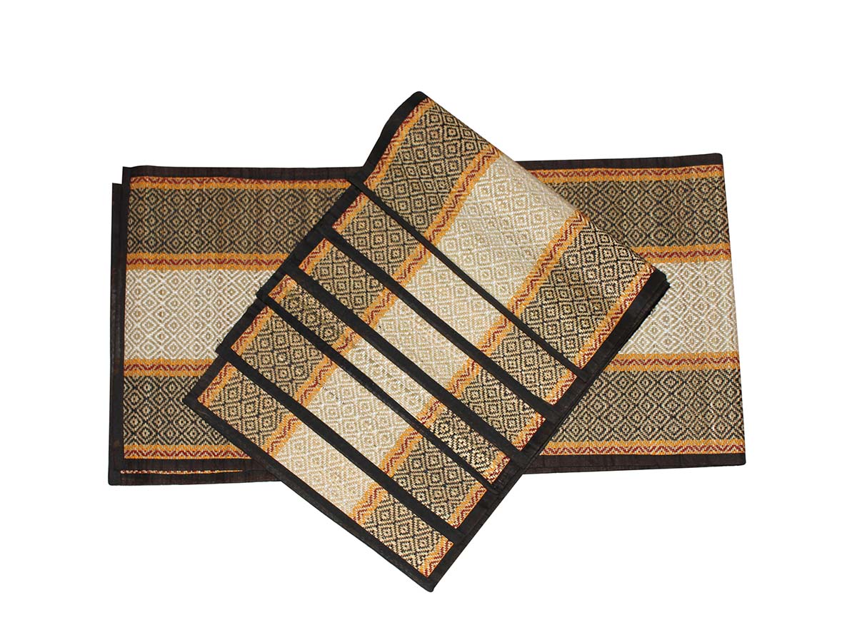 Buy in Bulk Wholesale Set of 6 Placemats & 1 Table Runner - Dining Table Decor & Accessories
