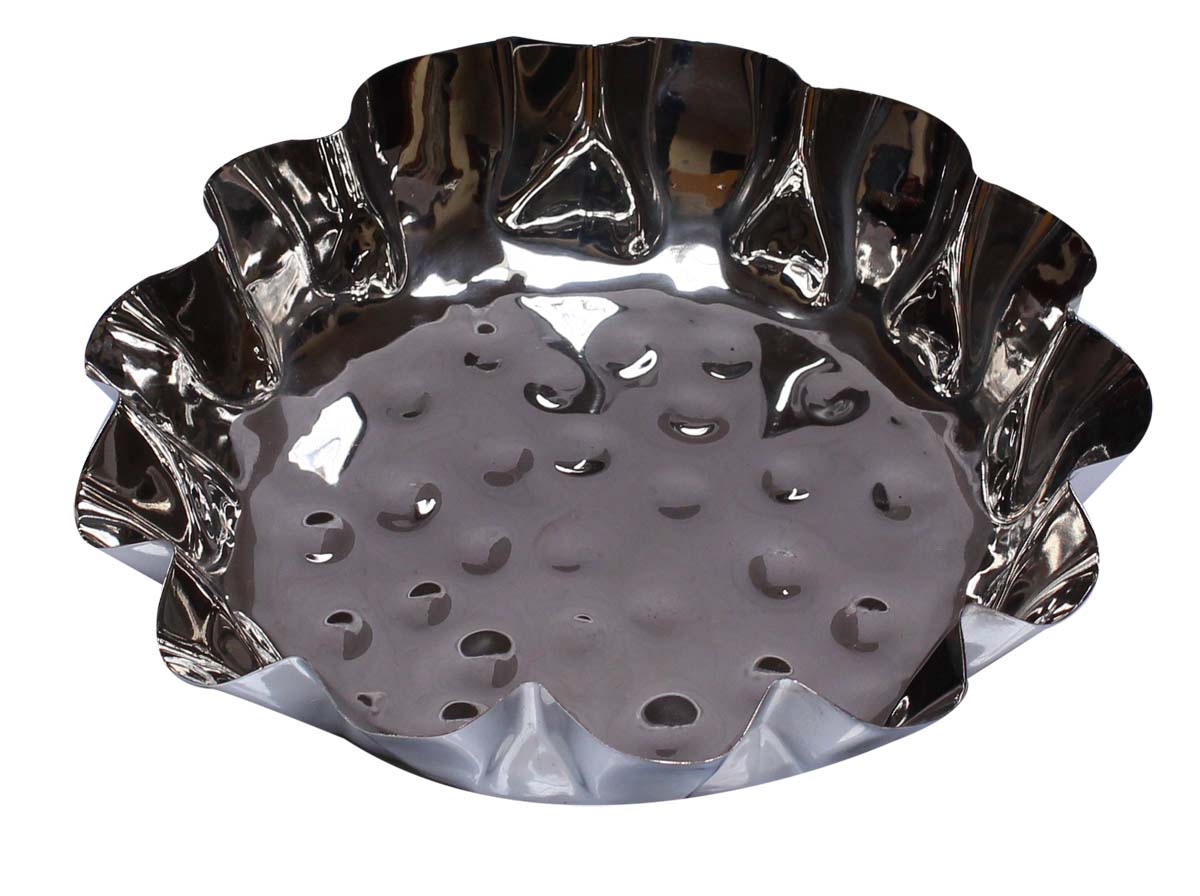 Bulk Wholesale Decorative Serving Tray in Metal 10” Handmade Silver Color Round-Shaped - Designed in Hammered Effect on the Base & Wavy Sides - Stylish Centerpieces for Dining Tables