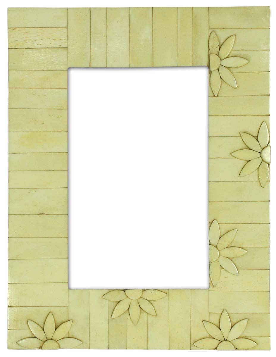 4x6 Inches Picture Frame in Bulk - Wholesale Handcrafted Off-White Photo Frame in MDF & Bone with Floral Pattern - Home Decor Picture Frames from India
