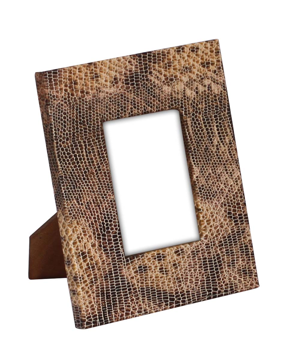 Buy Picture Frame in Bulk - Wholesale Handmade Brown & Black Photo Frame Decorated in Wood & Faux Leather - Home & Office Decor Frames from India