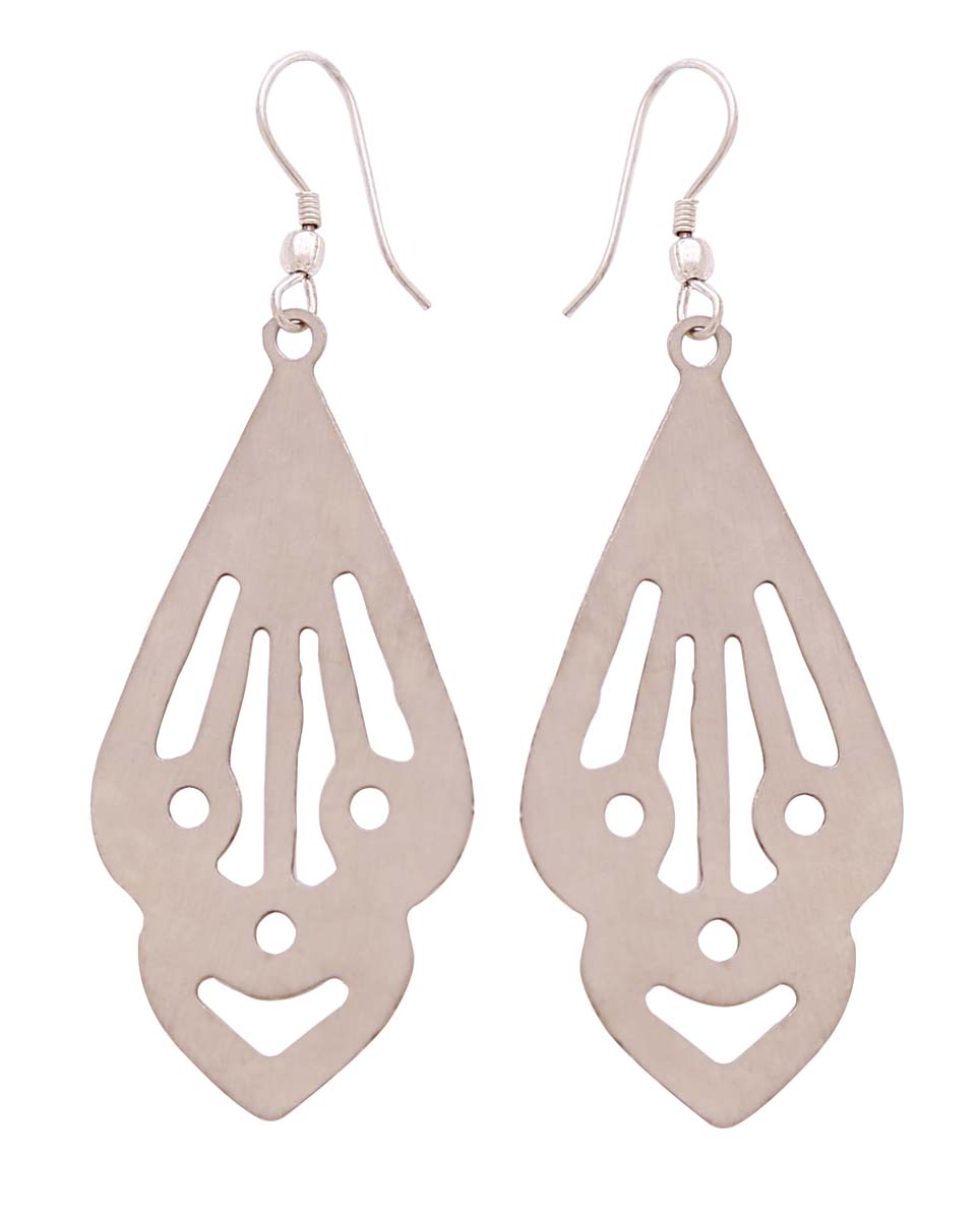 Source Pair of Hanging Earrings with Silver Finish Earrings in Bulk - Designed with Cut-Out Patterns - Wholesale Women Fashion Jewelry & Accessories