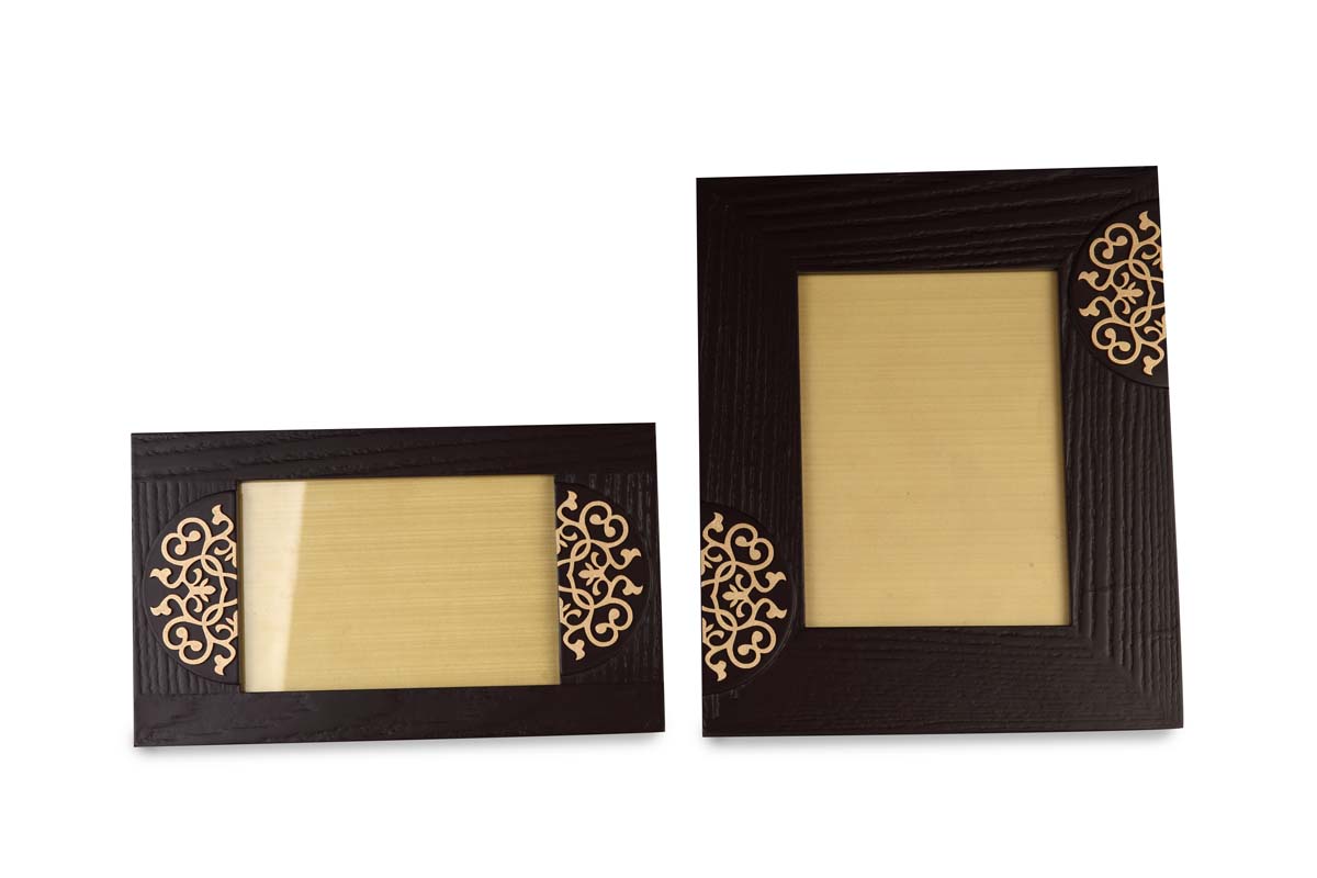 Picture Frames in Bulk – Set of 2 Photo Frames – Handmade in MDF – Brown – Tree Bark Pattern – Golden Color Motifs – Home / Office Décor