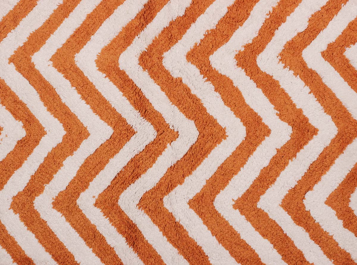 25” Pure-Cotton Non-Slip Bath Mat / Rug in Bulk at Wholesale – Brown White Chevron – Handmade Home Furnishings