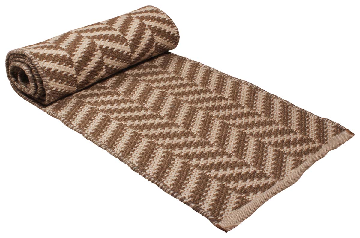 72” 100% Pure Cotton Table-Runner in Bulk at Wholesale – Hand-Braided Taupe & Off-White Chevron Pattern – Elegant Home Décor & Furnishings