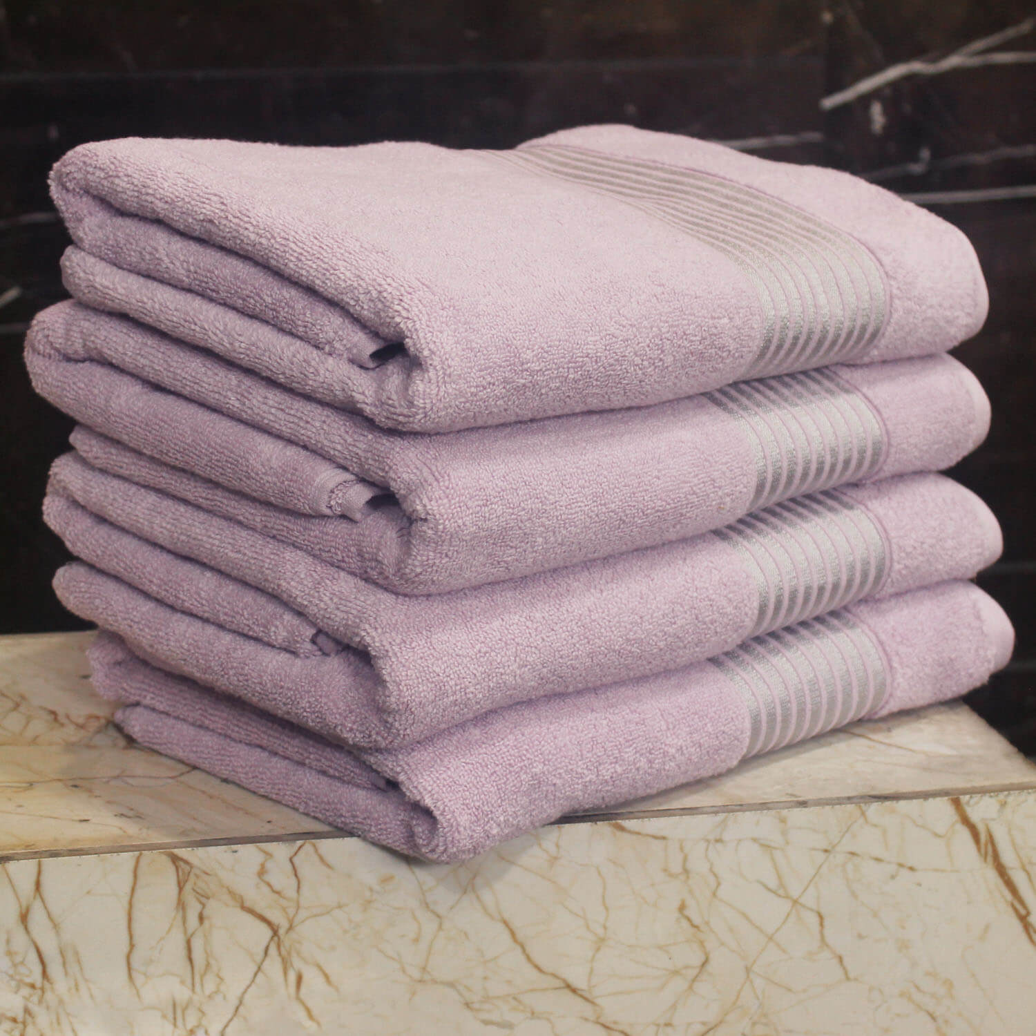 Luxurious Zero Twist Purple Cotton Bath Towel, 56x28 Inches - Ultra-Absorbent and Soft