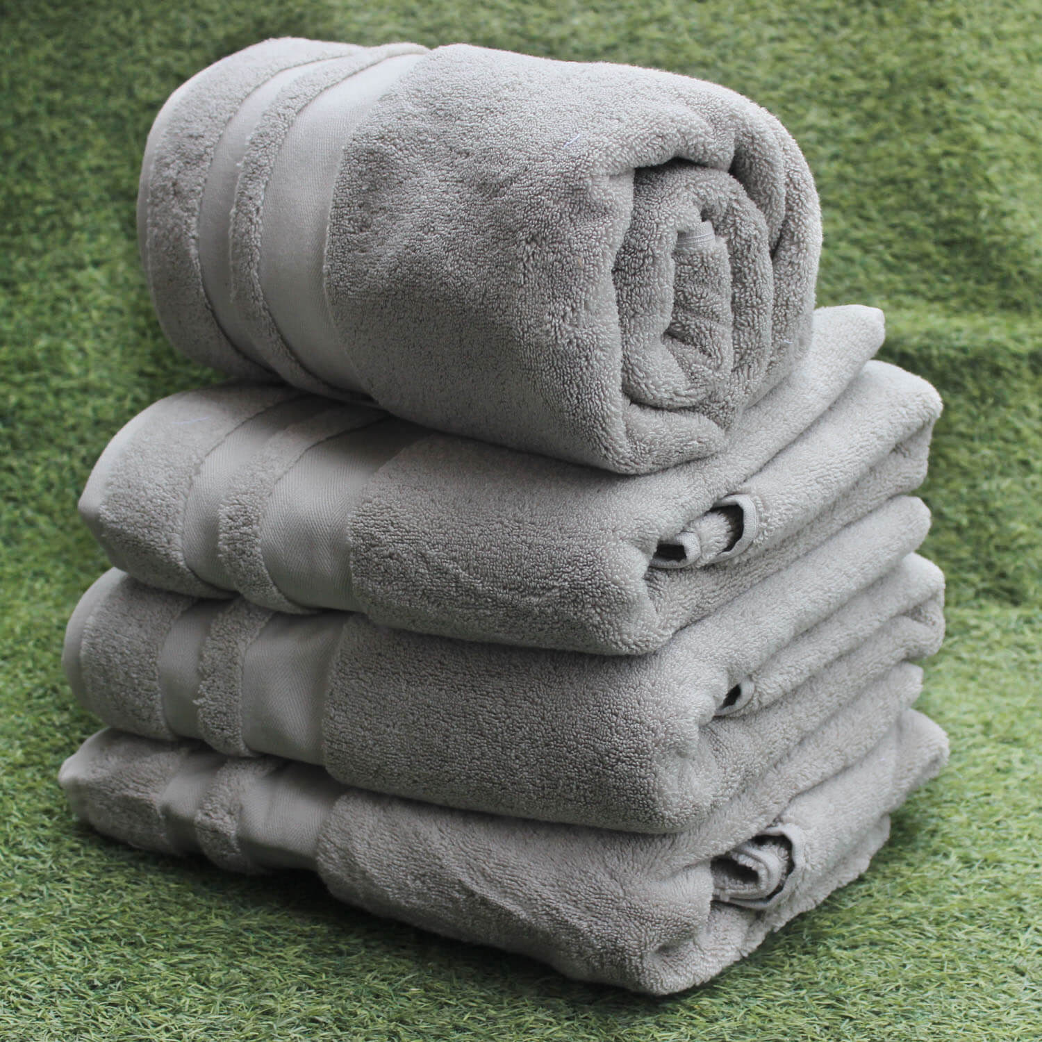 Beige Cotton Bath Towel with Zero Twist Pattern, 56x28 Inches - Soft, Plush, and Absorbent