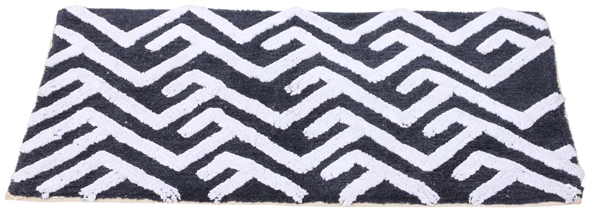 Buy Door Mats Wholesale – Black & White Cotton Mat – Abstract Symmetric Pattern – Home Décor