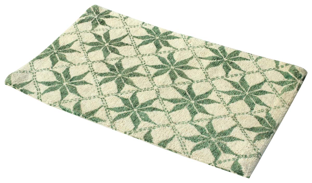 31” Off-White Green Cotton Tufted Bath-Rug in Bulk at Wholesale – Handmade Bath Mats – Floral Pattern - Home & Bathroom Essentials