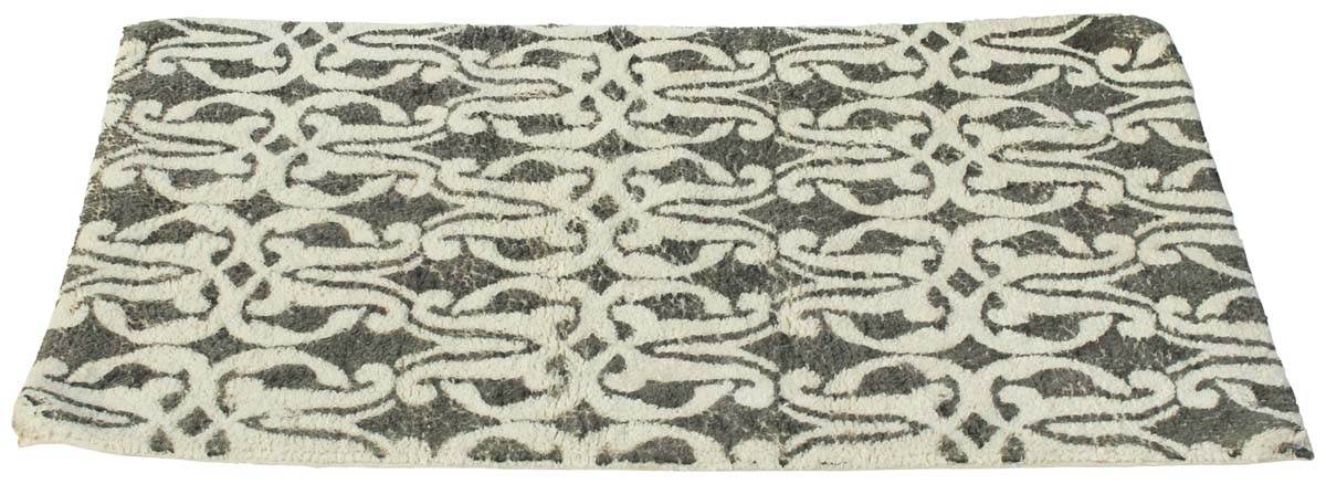 31” Off-White Gray Cotton Tufted Bath-Rug in Bulk at Wholesale – Handmade Bath Mats – Abstract Pattern - Home & Bathroom Essentials