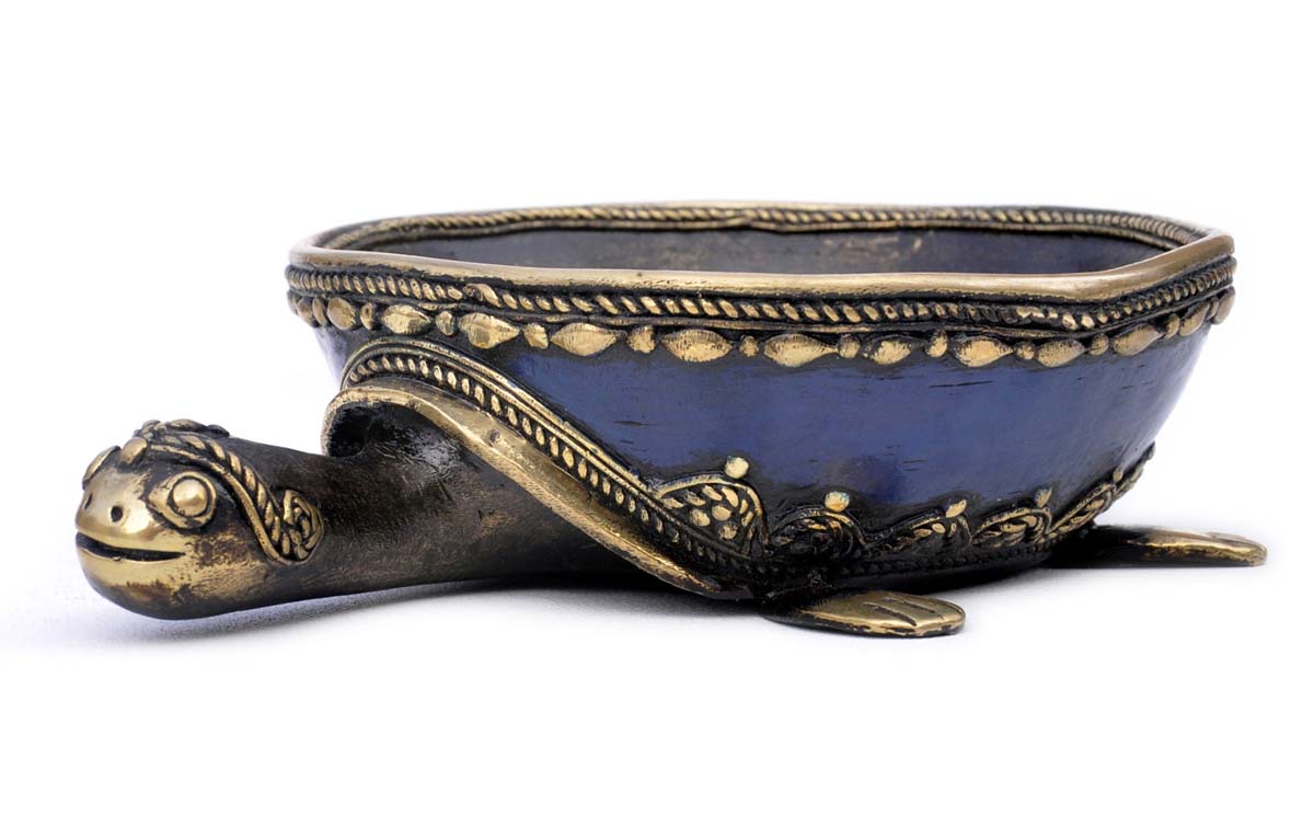 Bulk Wholesale Display Bowl in Bronze – Handmade 8” Decorative Turtle Shaped Bowl from Dhokra Tribe – Artistic Home Décor from India