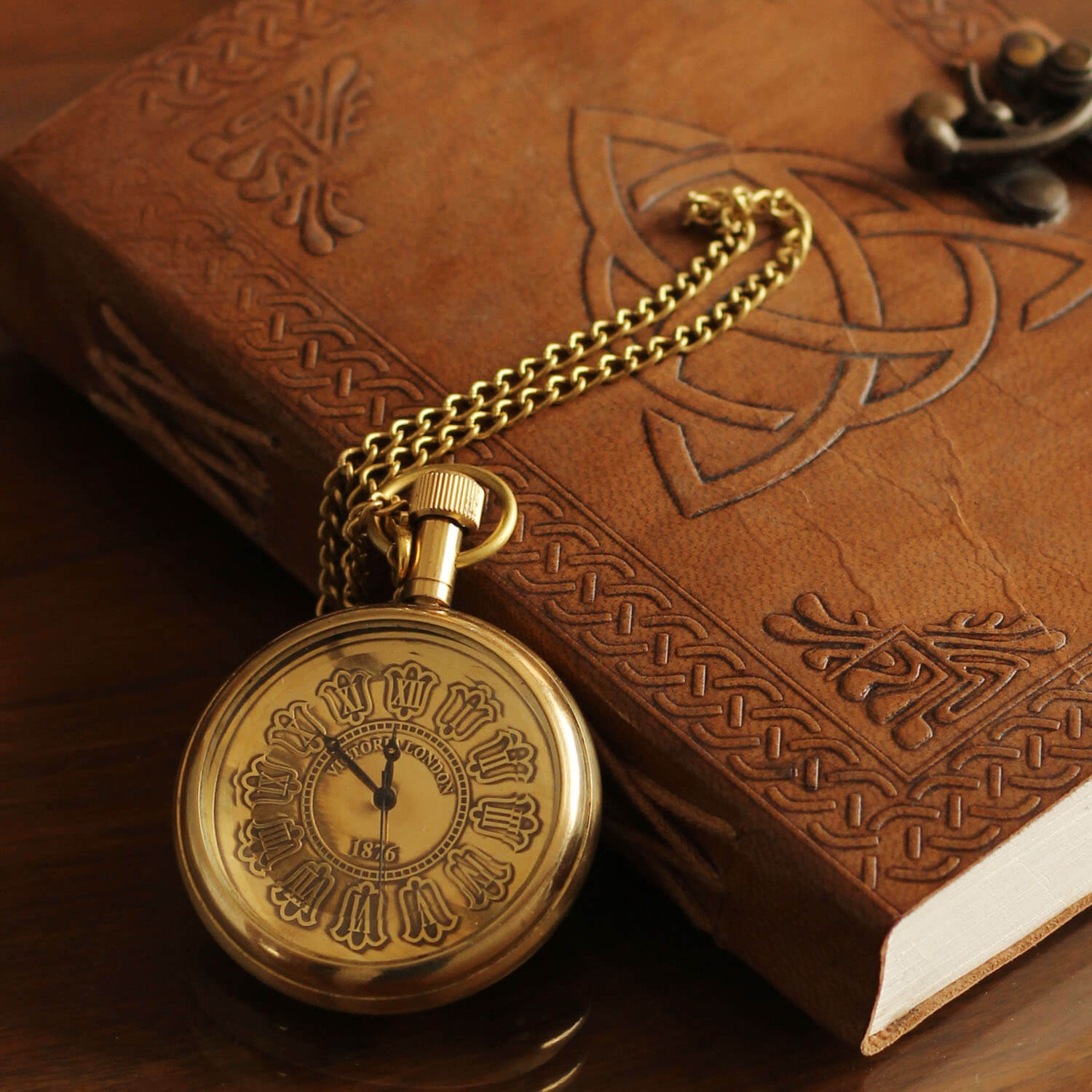 ArtistryBazaar Nautical Pocket Watch Maritime Brass Pocket Clock with Wooden Box Antique Pocket Watch Vintage Hand Watch