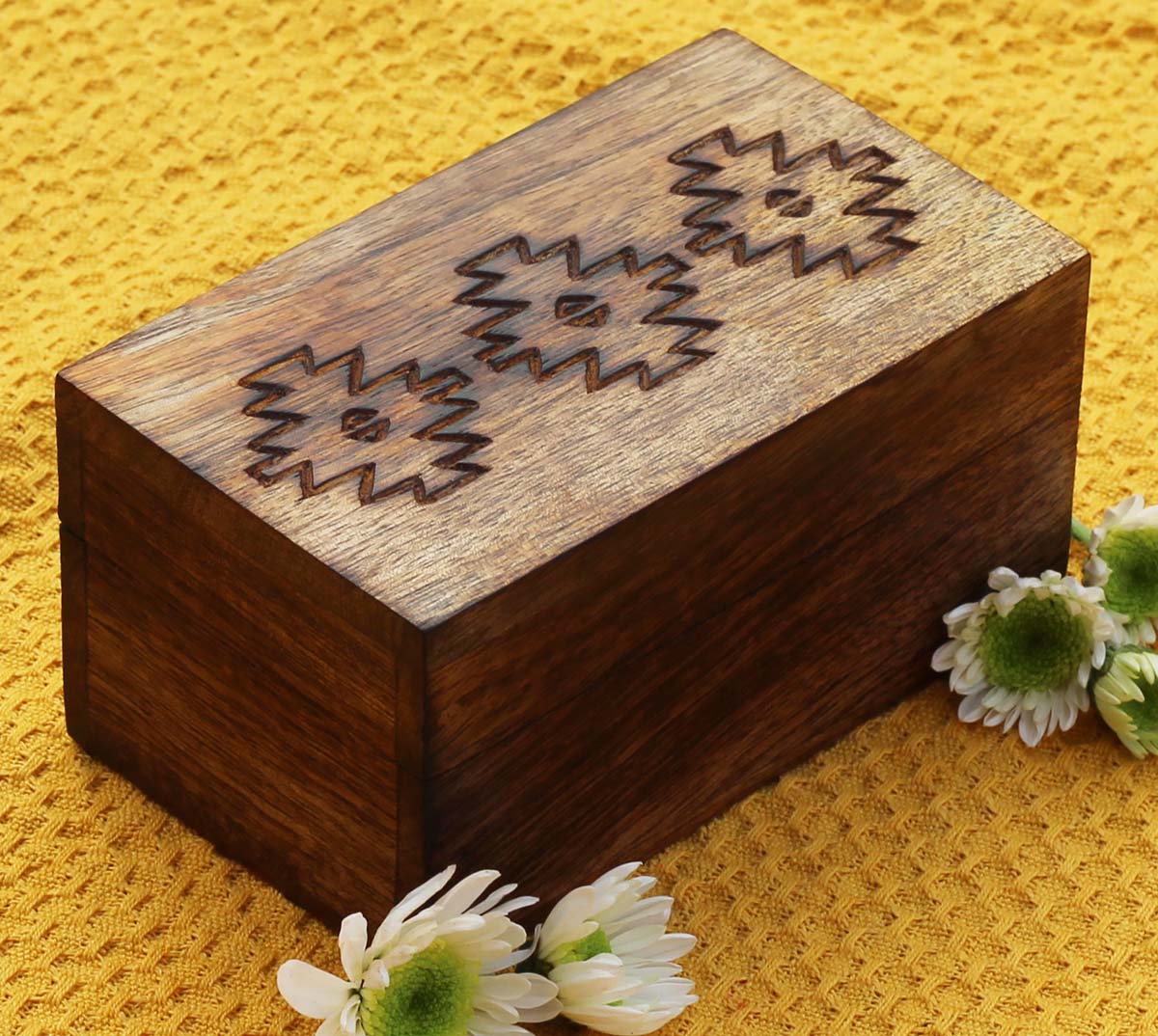 5.1" Hand-Carved Rectangular Wooden Jewelry / Keepsake Box with Geometric Zapotec Motifs – Decorative Wood Box – Gifts for Her
