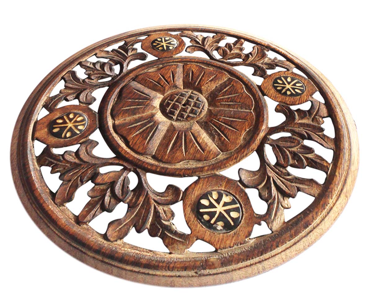 Bulk Wholesale Handmade Mango-Wood Round-Shaped Trivet with Intricate Floral Carving - Traditional-Look Accessories for Kitchen / Dining Table