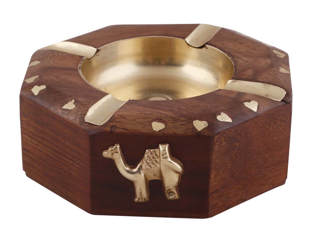 Bulk Wholesale Camel Ashtray in Wood – 4” Hand-Crafted Ash-Catcher with Camel & Heart Motifs in Brass Inlay Work – Vintage-Look Gifts / Décor from India