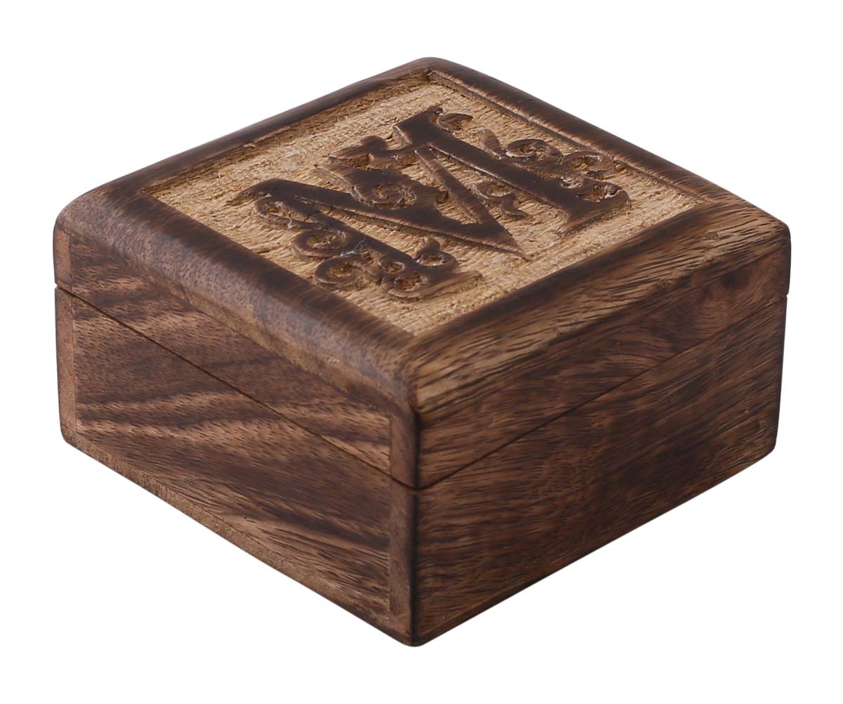 Wholesale Set of 3 Wooden Jewelry Box in Bulk - Source Hand-Carved Wood Jewelry Box/Trinket Box with Intricate Carving of Letter ‘M’ at the Top from India