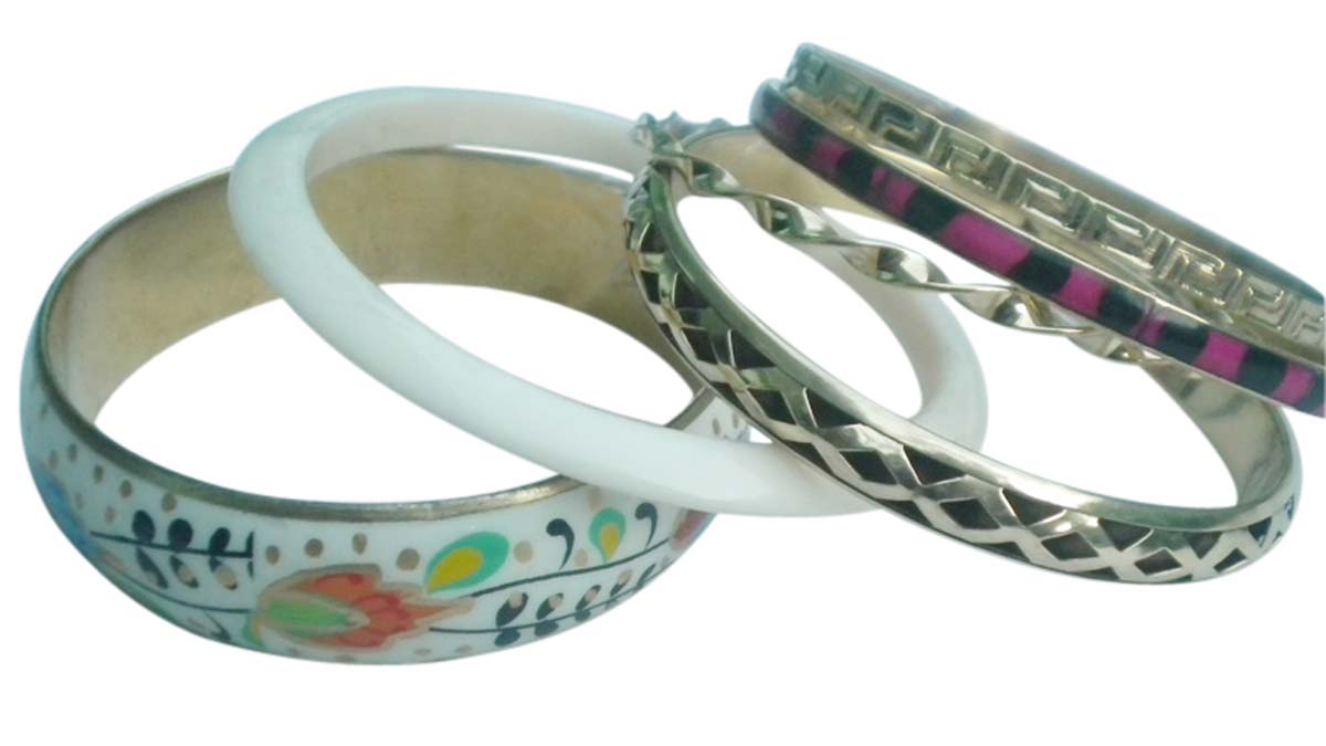 2.6” Colorful Bangles in Brass, Bone & Resin - Assorted Set of 6 – Fashion Accessories for Women in Bulk at Wholesale