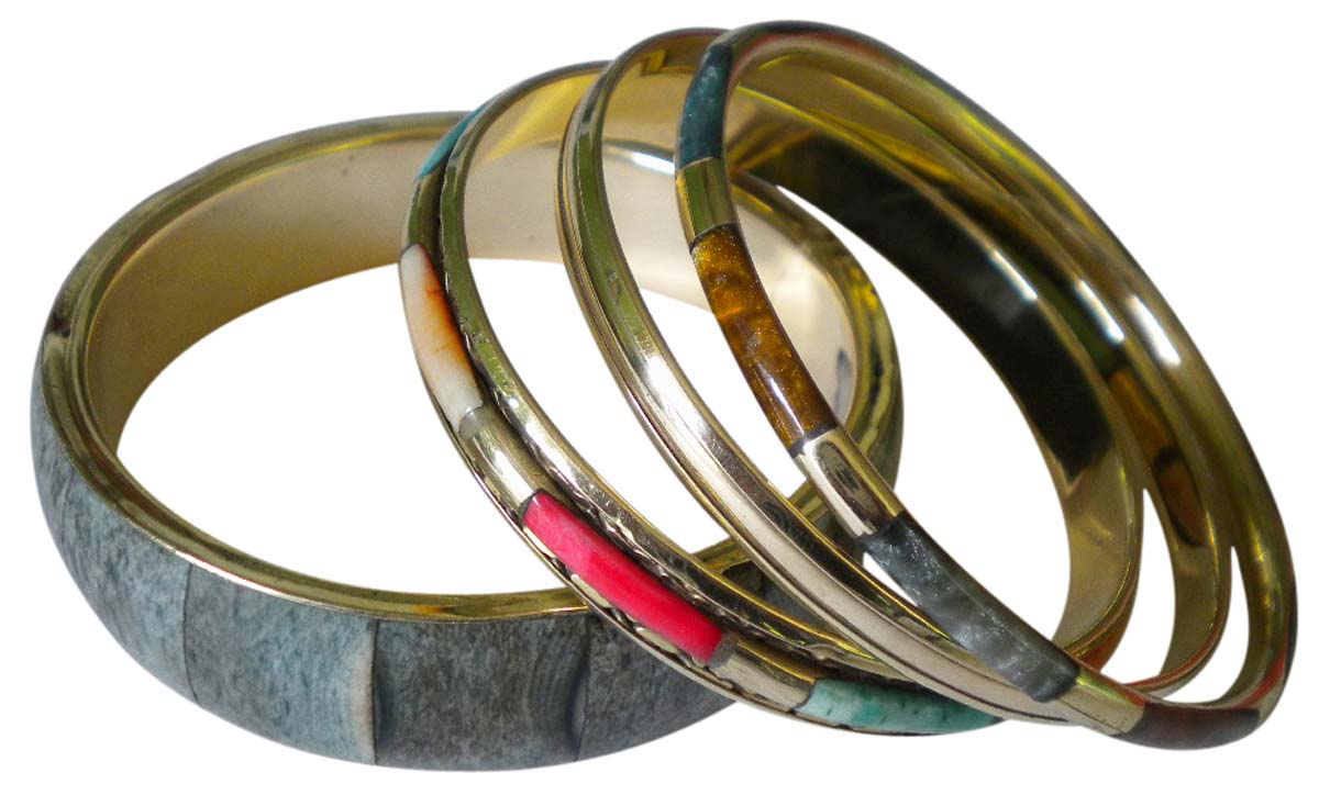 2.6” Colorful & Golden Bangles – Assorted Set of 5 in Brass, Wood & Resin – Women Fashion Accessories in Bulk at Wholesale