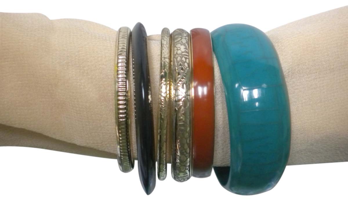 2.6” Colorful Bangles – Assorted Set of 6 in Brass & Resin – Women Fashion Accessories in Bulk at Wholesale