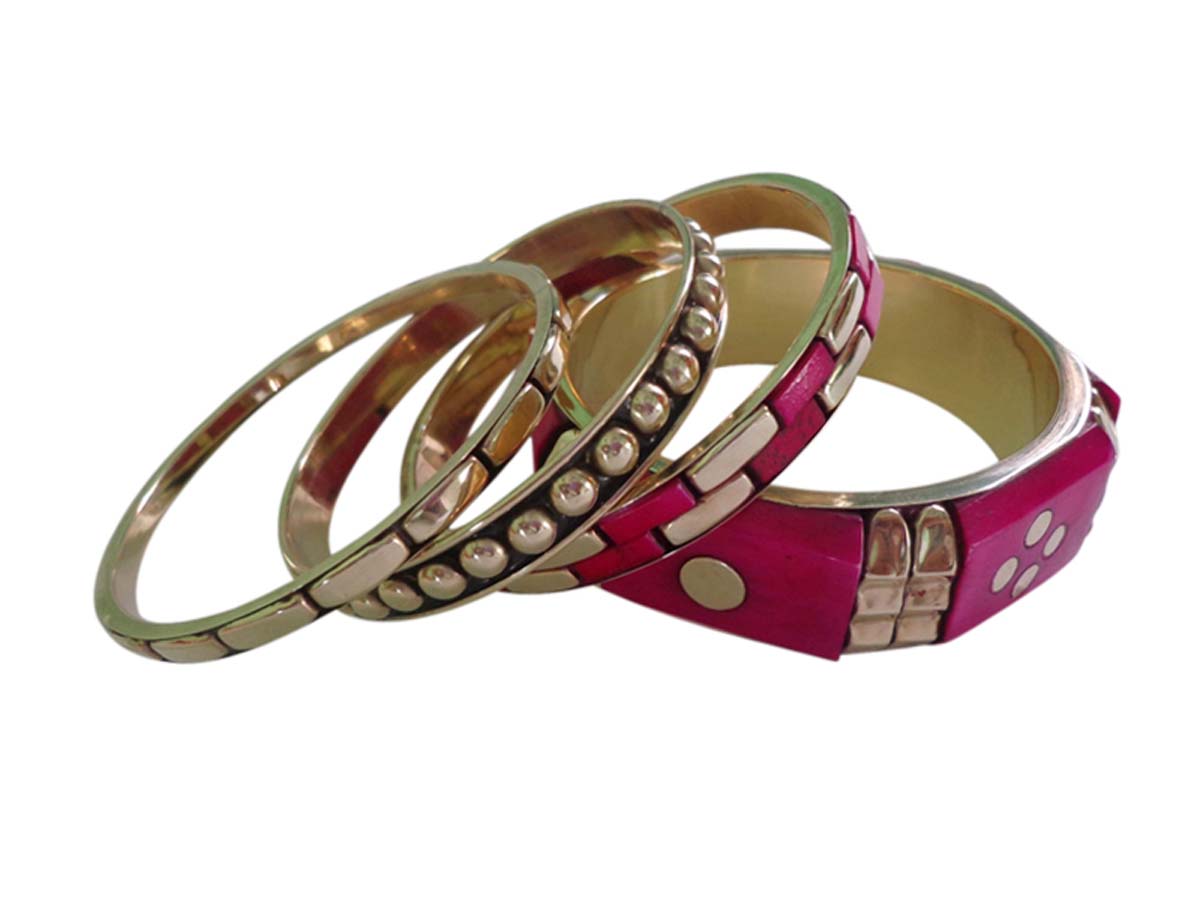 2.6" Magenta Golden Bangles in Brass & Bone – Set of 4 – Handmade – Trendy Women Accessories in Bulk at Wholesale