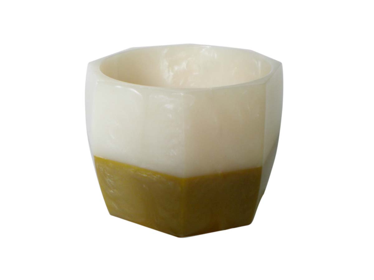 2.6” Brown Off-White Bangle in Resin –Trendy Fashion Accessories for Women in Bulk at Wholesale Price